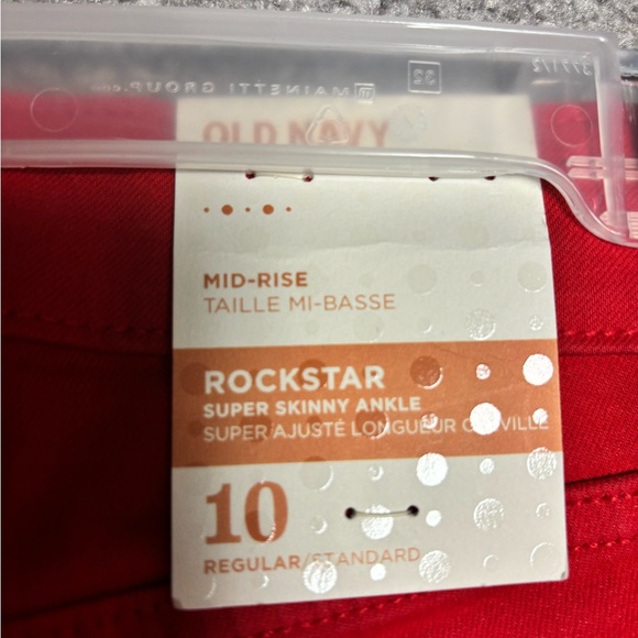 Women’s Size 10 Old Navy RED Rockstar Mid-Rise Jeans (Distressed at knees) - Picture 5 of 5
